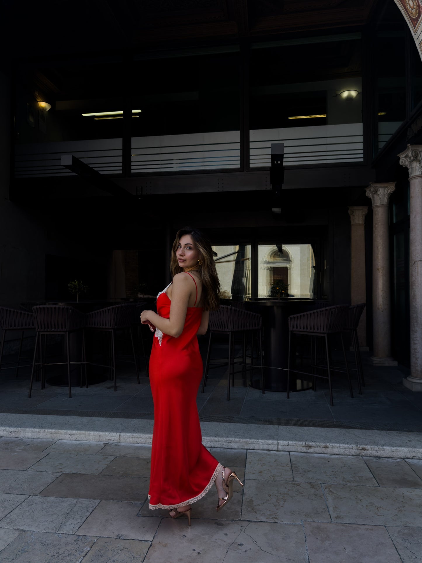 Abito con Intarsi in Pizzo – Rouge